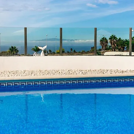 La Caleta Sleeps 6 With Pool Air Con And Wifi * Costa Adeje