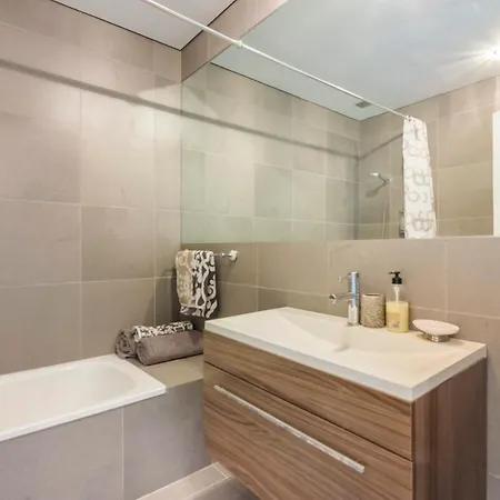 La Caleta Sleeps 6 With Pool Air Con And Wifi *